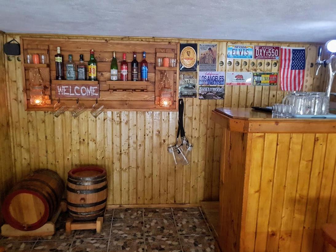 Pensiunea Agroturistica Piscul Soarelui Câmpulung Buitenkant foto